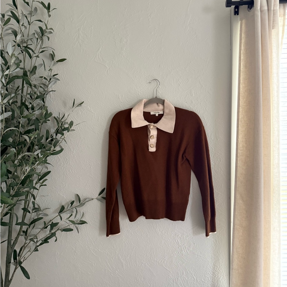 Simple Retro Brown Sweater with Cream Collar